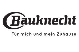 Bauknecht Logo mit Slogan „Für mich und mein Zuhause“ in schwarzer Schrift auf weißem Hintergrund.